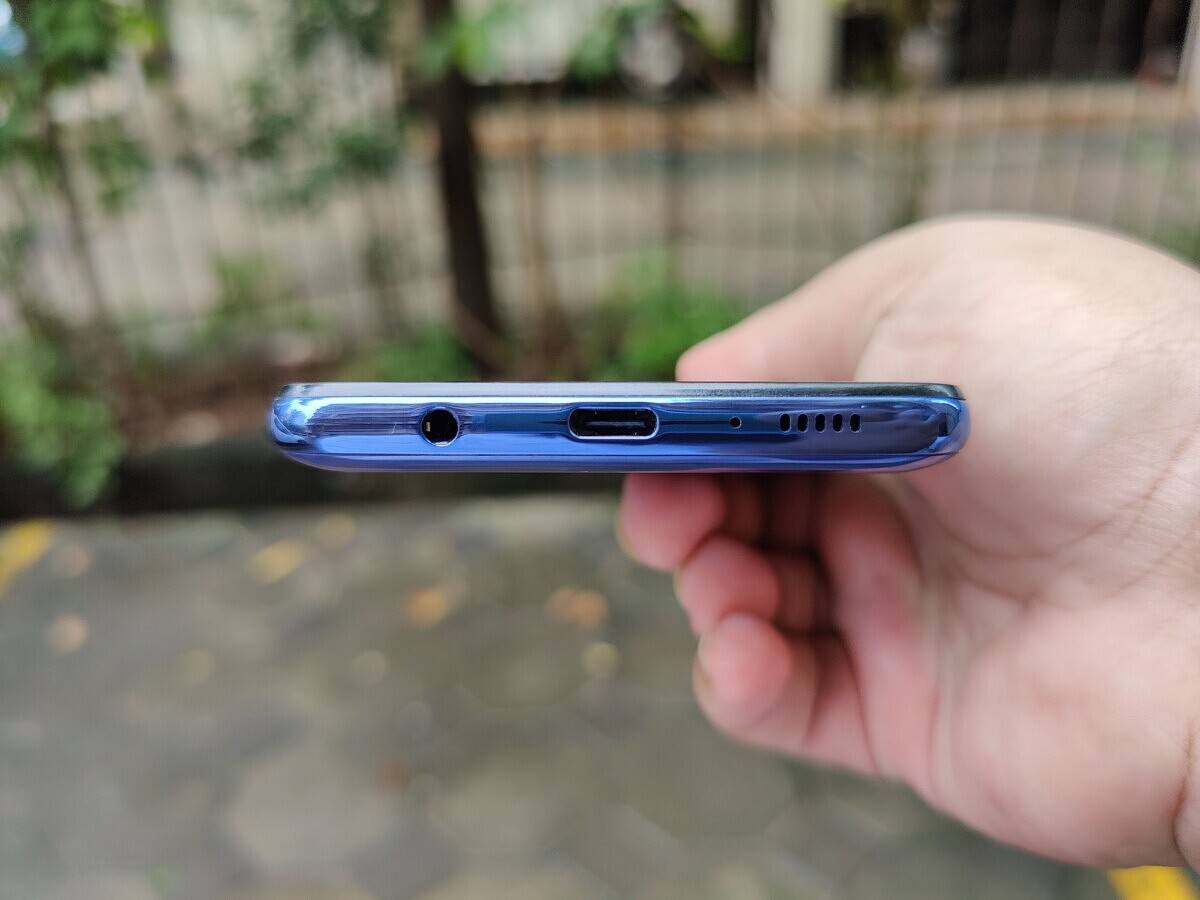 Samsung Galaxy M51 bottom