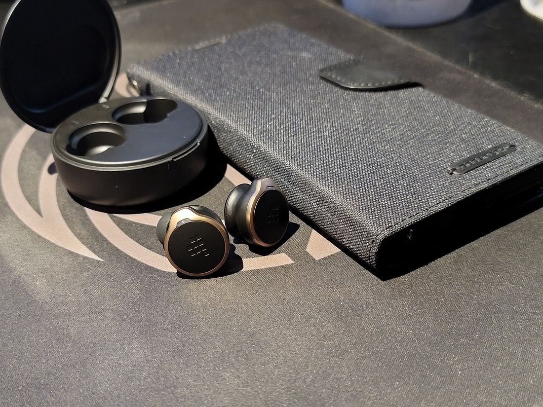 Tronsmart Apollo bold ANC搭載 TWS Tronsmart Apollo Bold TrueWireless™ Stereo Plus Hybrid ANC