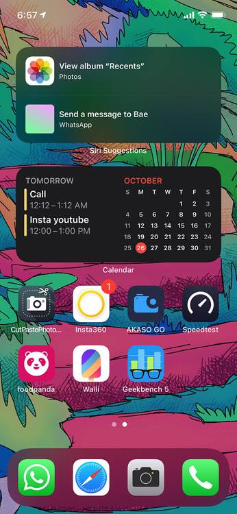 iOS Smart Stack displaying shortcuts to send a Twitter DM or message a Facebook friend.