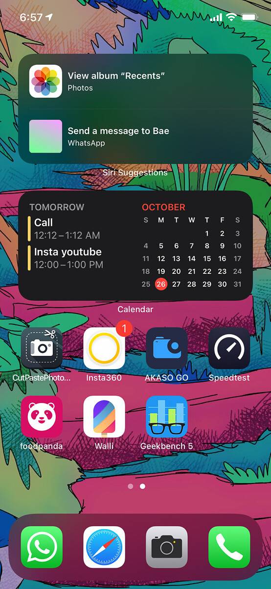 iOS Smart Stack displaying shortcuts to send a Twitter DM or message a Facebook friend.
