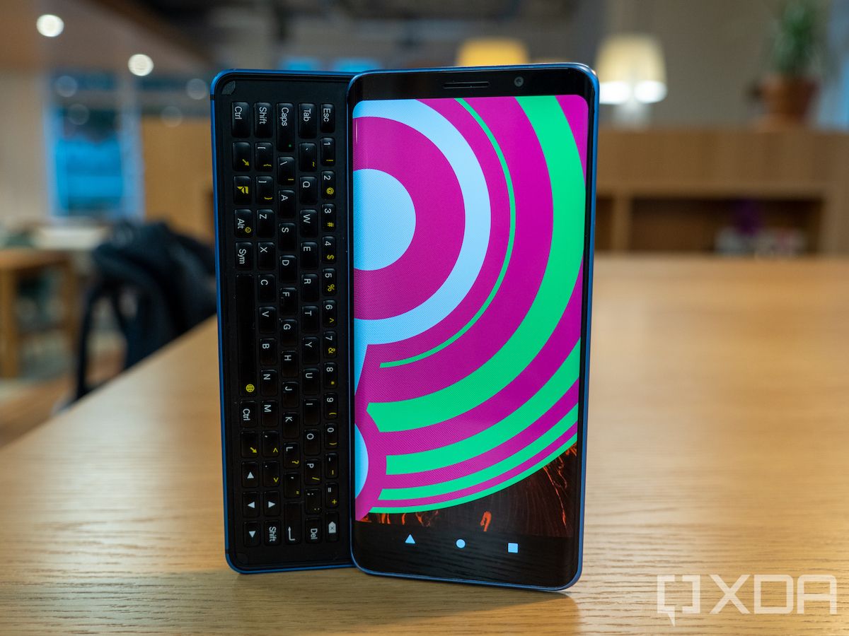 Pro1-X-XDA-Phone-5.jpg
