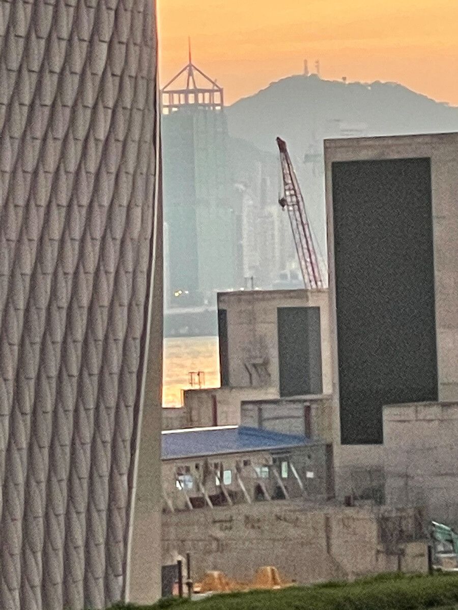 iphone 12 pro telephoto optical hybrid zoom