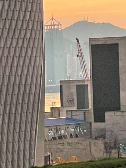 iphone 12 pro telephoto optical hybrid zoom