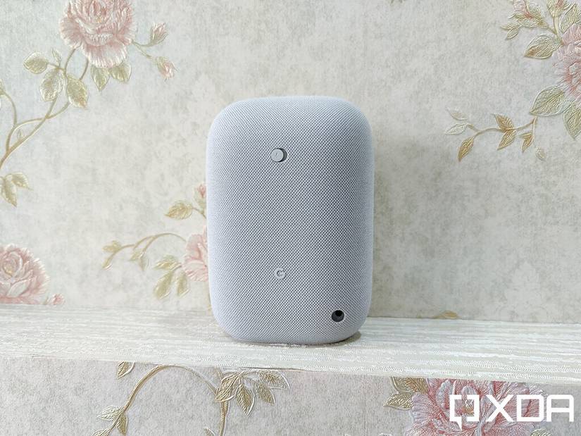 Google-Nest-Audio-XDA-Chalk-back-view