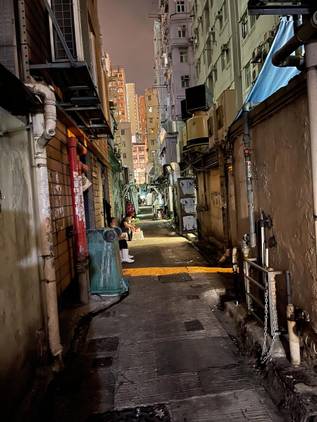 iPhone 12 Pro Max night shot samples