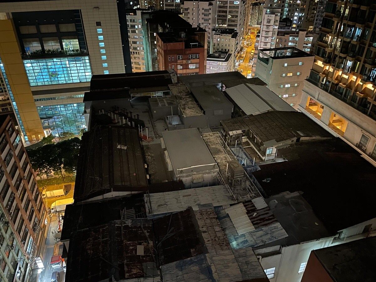 iPhone 12 Pro Max night shot samples