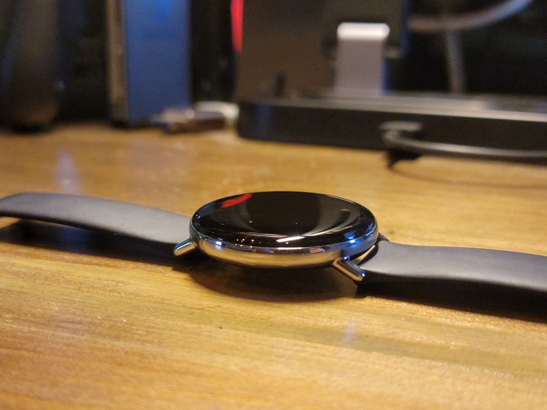 Zepp E Circle Review: An imperfect, but solid, mid-range smartwatch