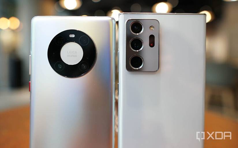 The camera modules of the Mate 40 Pro and Note 20 Ultra. 