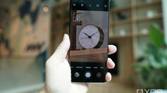 The Note 20 Ultra camera zooming 10x.