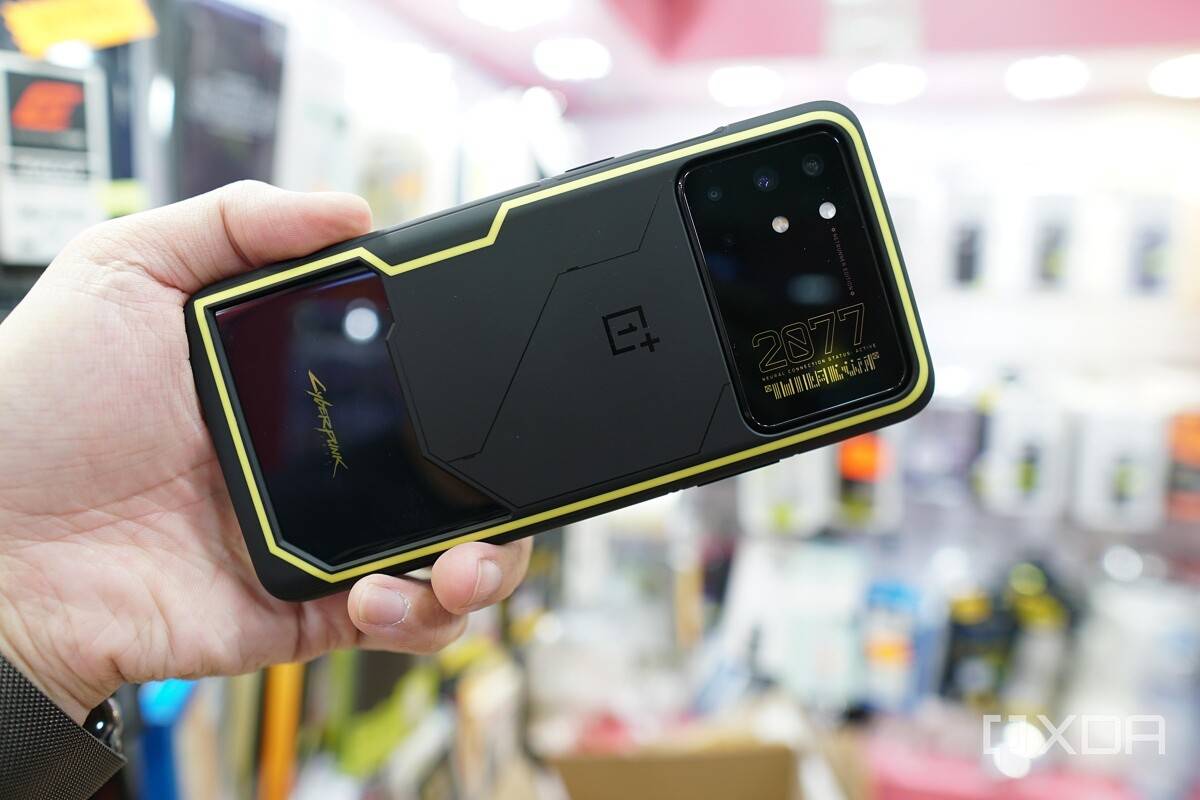 The case of the Cyberpunk 2077 Edition