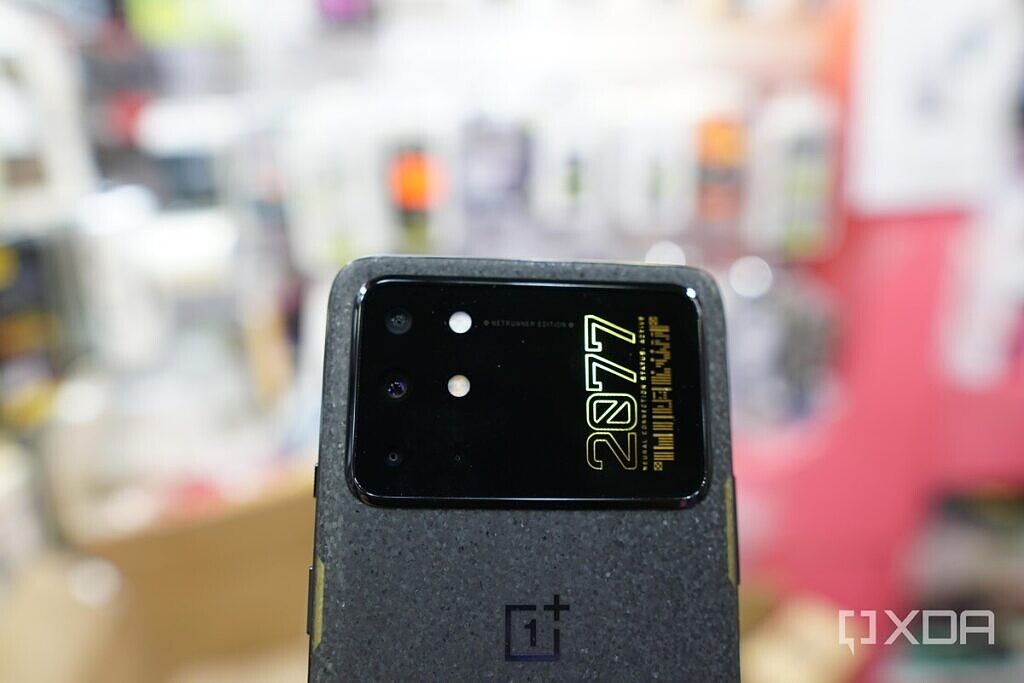OnePlus 8T Cyberpunk 2077 Edition Hands-On: Not just a new paint job!