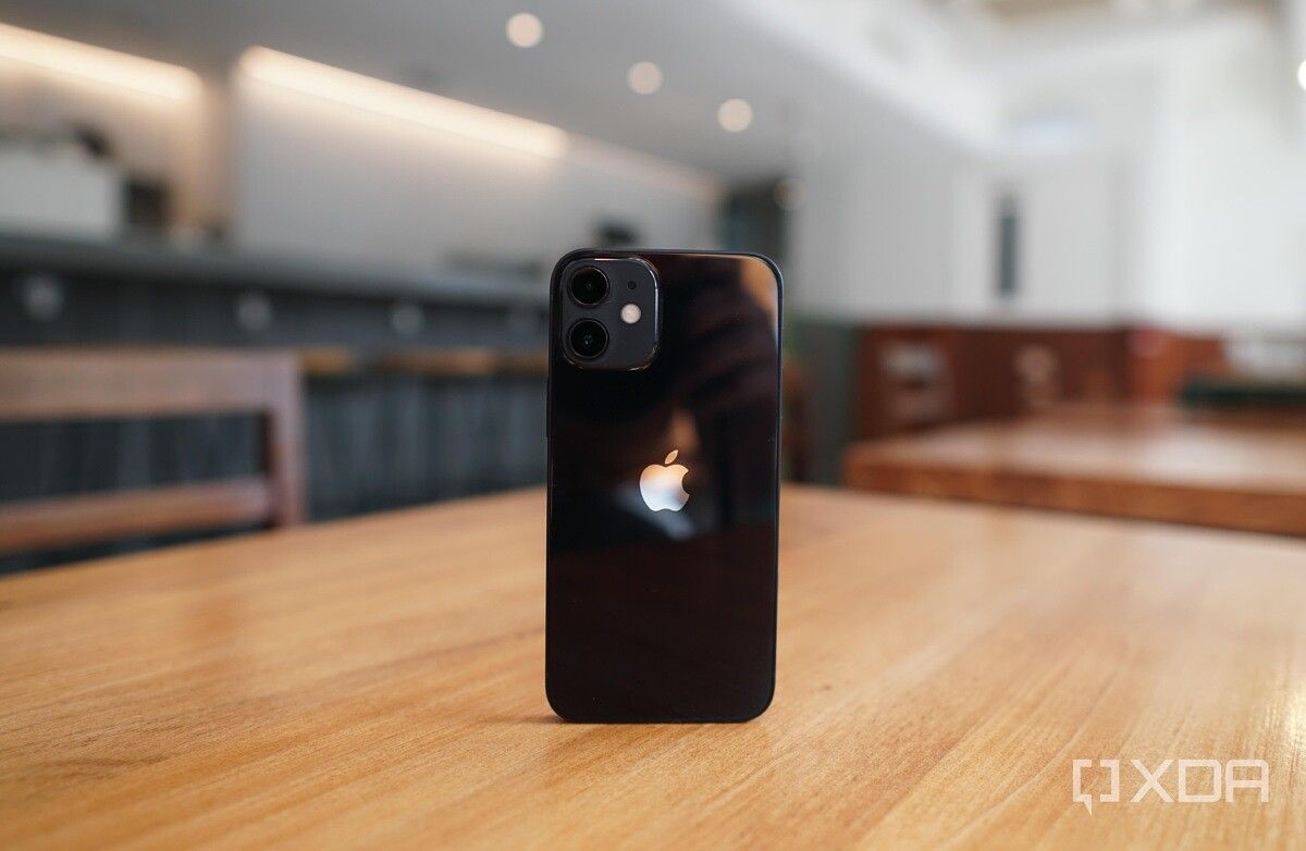 iPhone-12-Pro-Max-12-Mini-XDA7