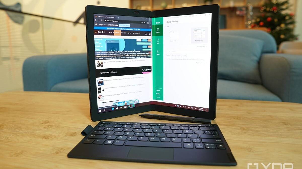 Lenovo ThinkPad Fold X1 hands-on preview