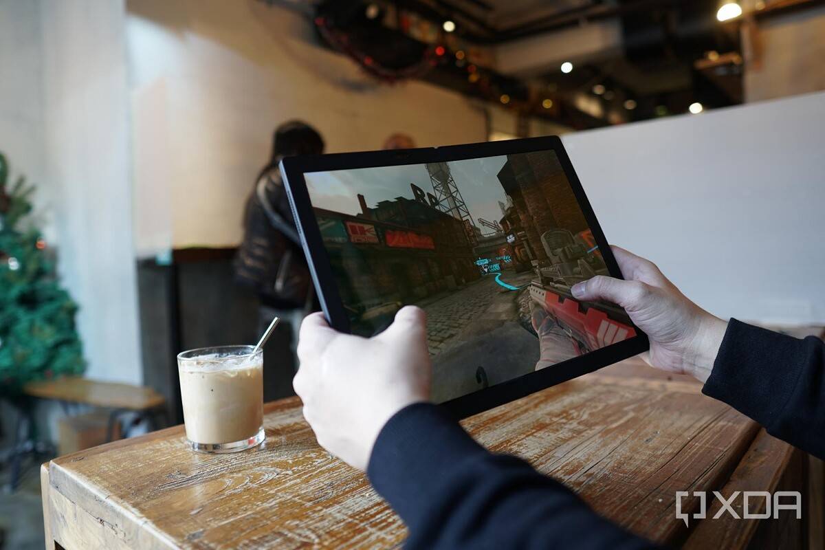 Gaming on the Lenovo ThinkPad X1 Fold.