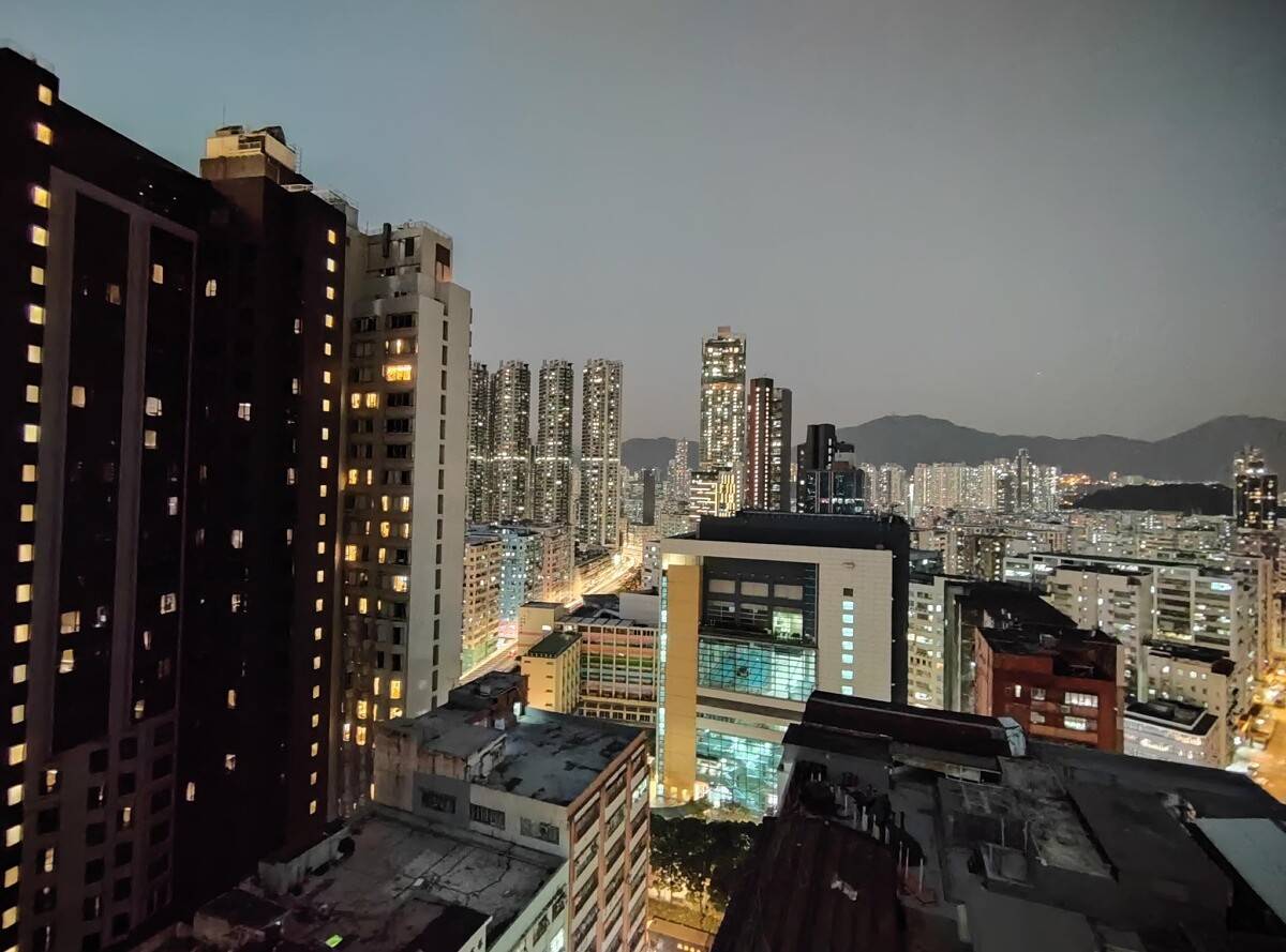 Xiaomi Mi 11 night shot