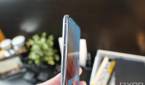 the S21 Ultra has a subtle curvature on both left and right side of the screen