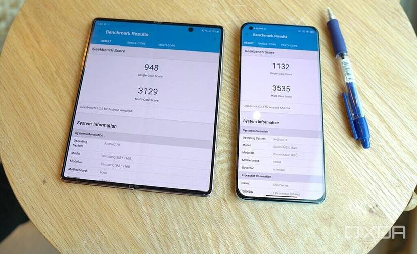 Snapdragon 888 benchmark on Xiaomi Mi 11 vs Snapdragon 865+ in Galaxy Z Fold 2