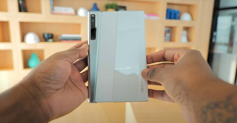 e Proktor's hands-on video of the OPPO X 2021