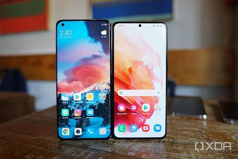 Xiaomi Mi 11 and Samsung Galaxy S21