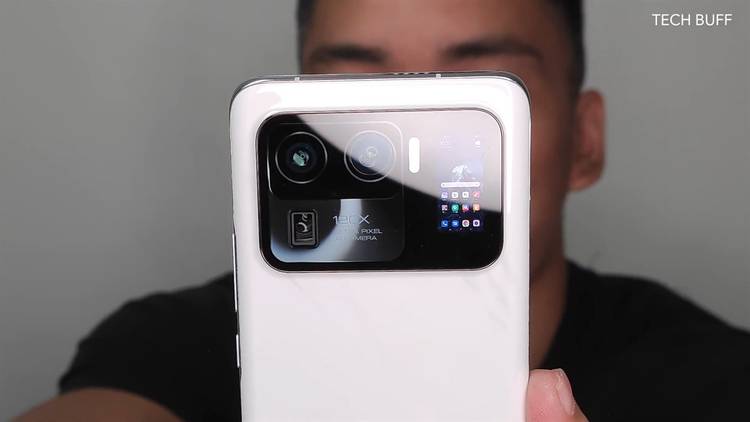 Xiaomi Mi 11 Ultra in white