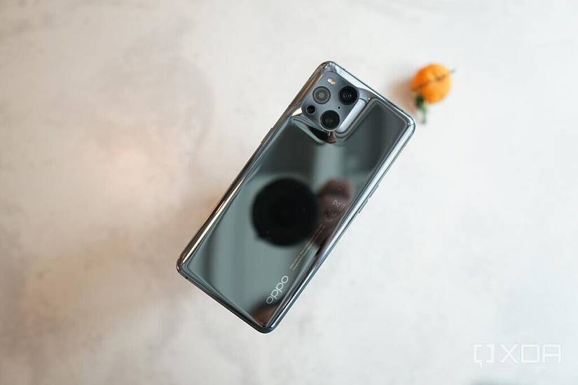 OPPO Find X3 Pro back