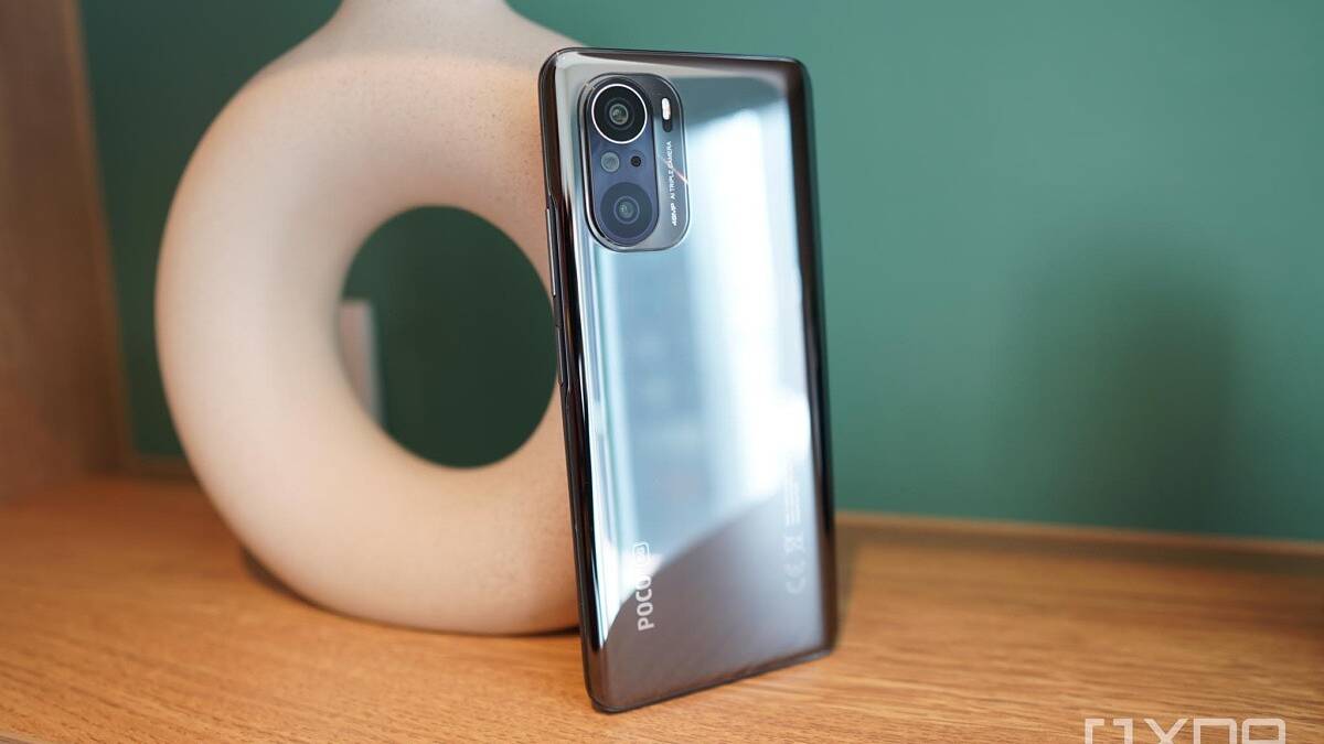The POCO F3 has an aluminum chassis with Gorilla Glass 5 back