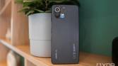 The Mi 11 Lite in black