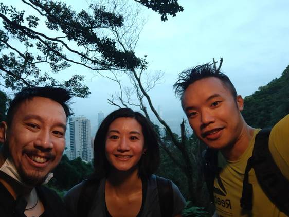 OPPO Find X3 Pro selfie