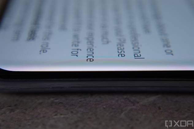 OnePlus 9 Pro curved display