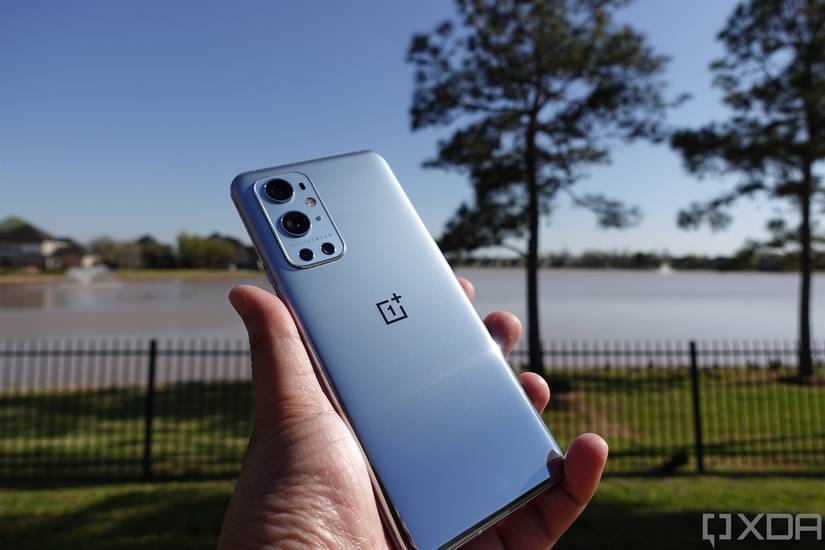 OnePlus 9 Pro in Morning Mist
