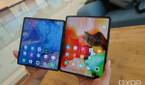 The Huawei Mate X2's screen (left) and the Mi Mix Fold's screen (right).