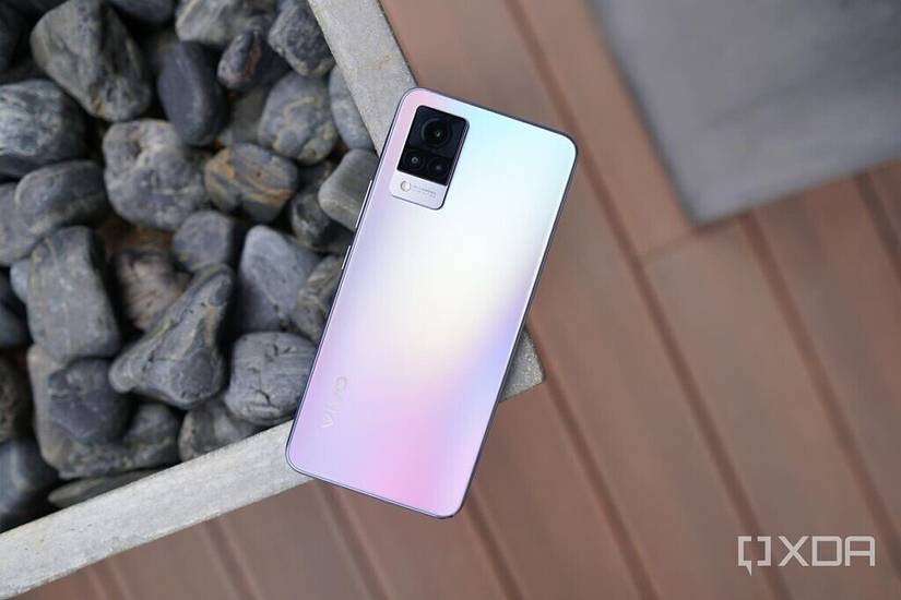 The Vivo V21 5G in gradient purple color