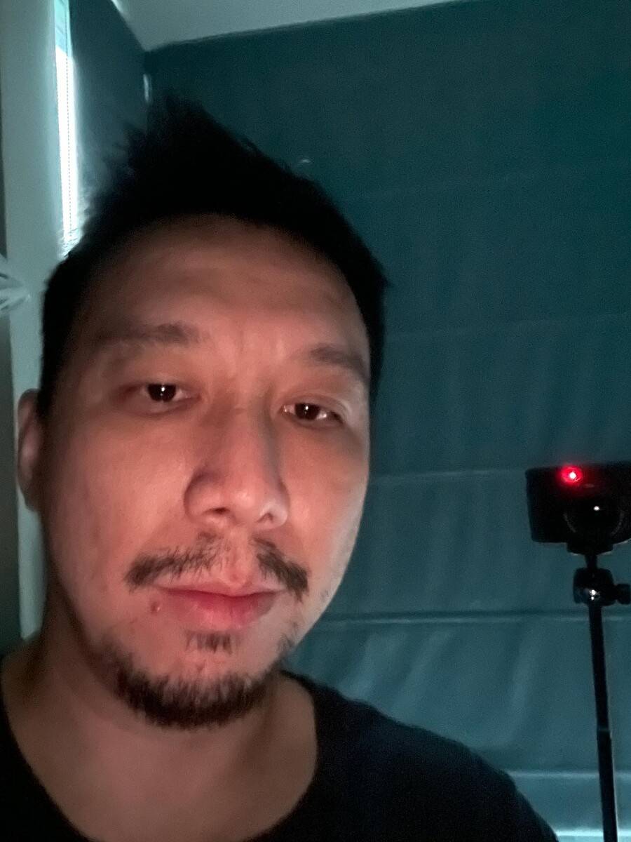 iPhone 12's flash