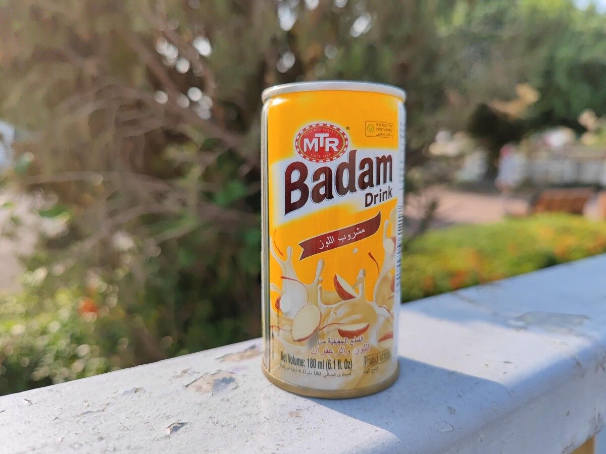 A sample image of a drink taken by the Mi 11 Ultra's main camera