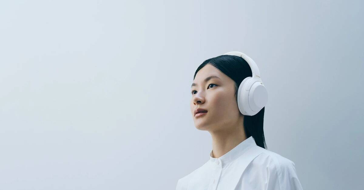 Sony WH-1000XM4 headphones now available in Silent White