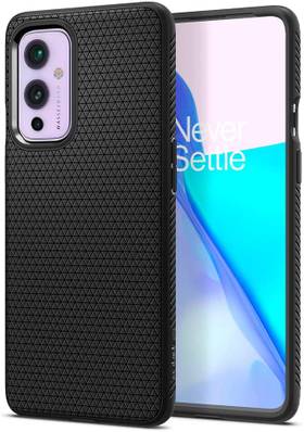 With a thickness of just 0.11mm, the Spigen Liquid Air Armor offers the perfect slim and lightweight profile that easily slides in and out of your jeans pocket. It has a textured back with anti-slip matte surface which ensures a comfortable hand grip and resistance against fingerprints.