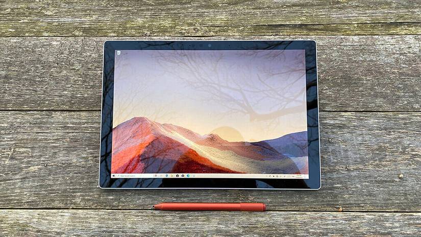 Surface Pro 7 with Poppy Red Surface Pen