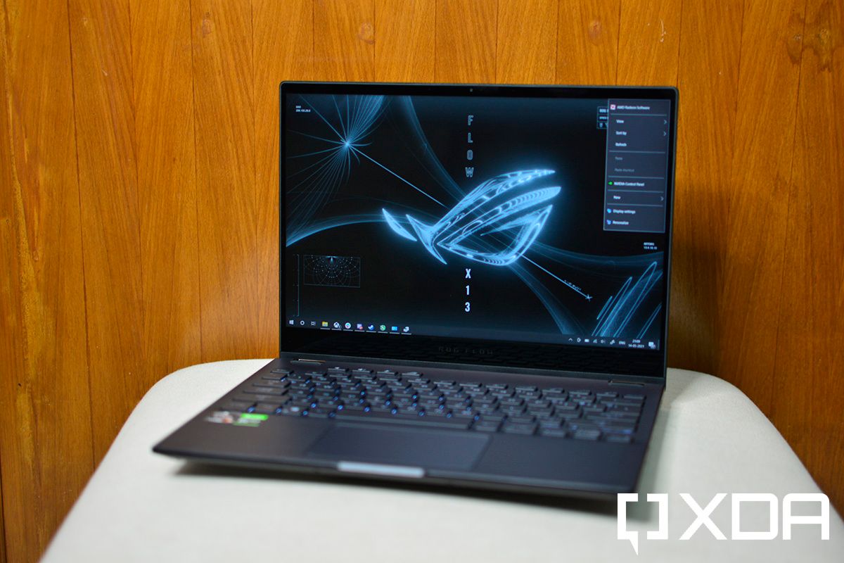 ノートPC ASUS - ASUS ROG Flow X13 &amp; ROG XG Mobile GC31 ASUS ROG Flow X13 2-in-1 gaming ultrabook and XG Mobile eGPU