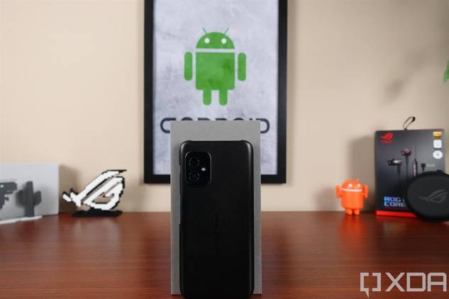 ASUS ZenFone 8 in the Bumper Case