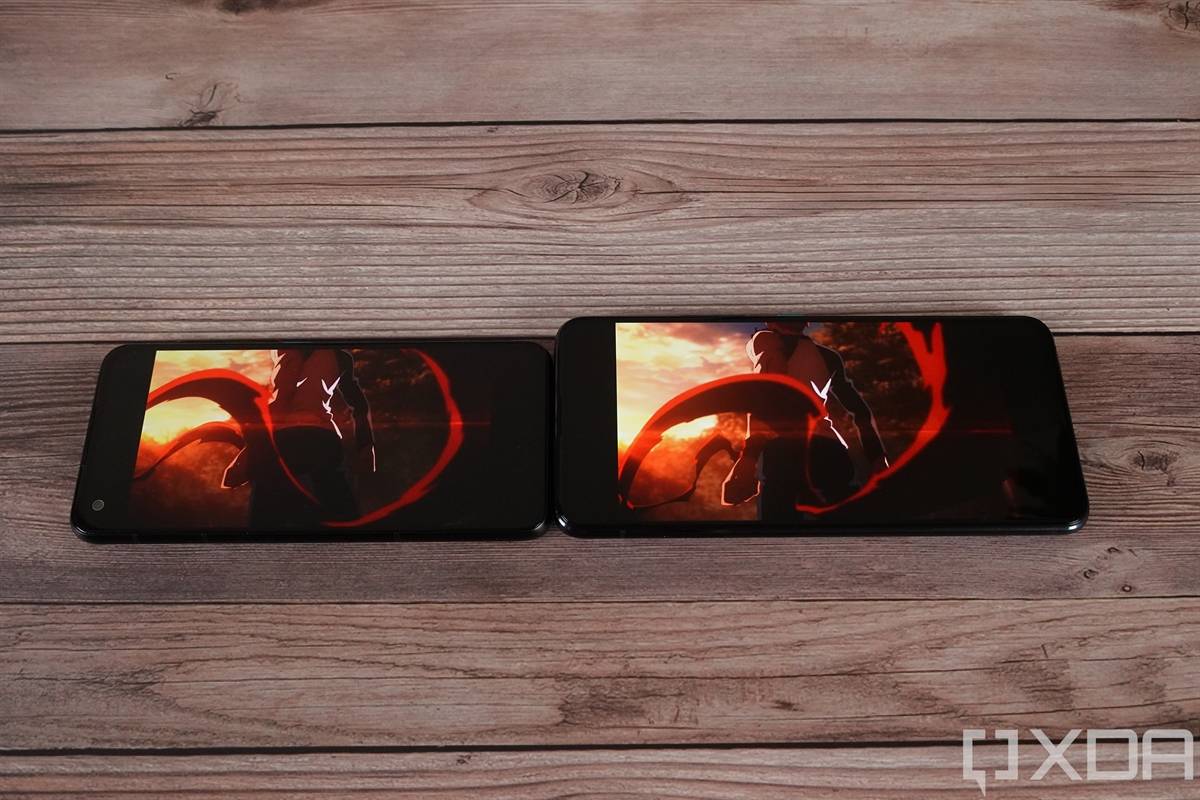Watching a movie on the ASUS ZenFone 8 and ZenFone 8 Flip