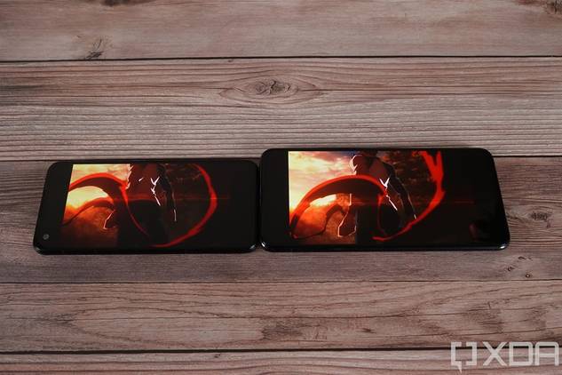 Watching a movie on the ASUS ZenFone 8 and ZenFone 8 Flip