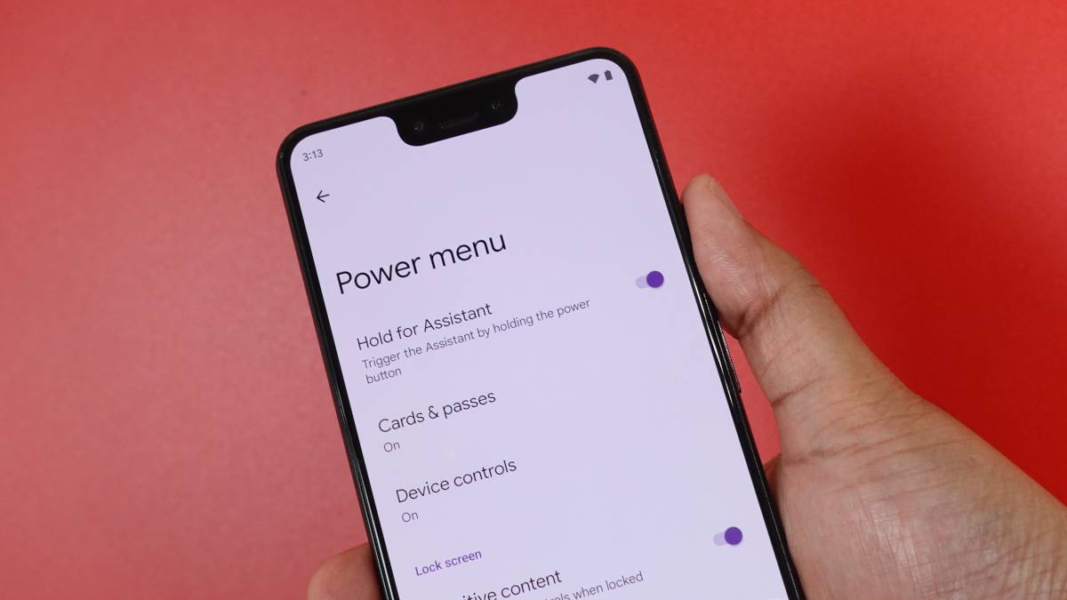 Hold for Assistant gesture option in Android 12 Beta 1