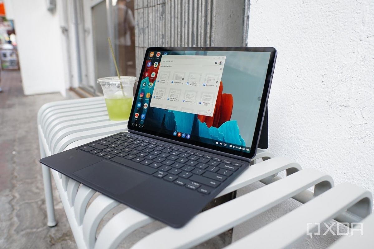 Grab a Samsung Galaxy Tab S7+ for just £577 right now (£122 off)