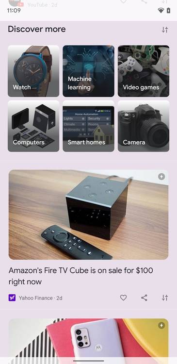 Automatically themed Google Feed based on wallpaper