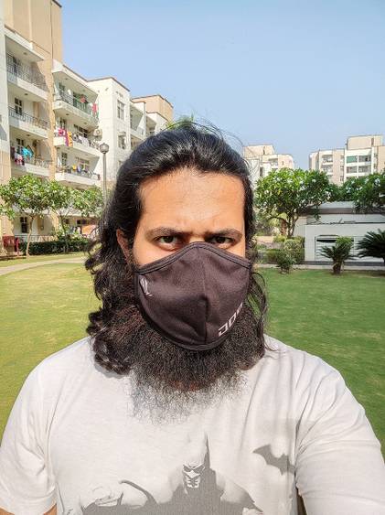 Xiaomi MI 11X Pro Selfie HDR with park and trees in background
