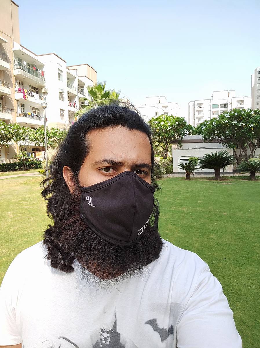 Xiaomi MI 11X Selfie with park and trees in background