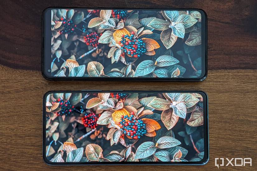 Display comparison: Mi 10T Pro LCD on top vs Mi 11X Pro AMOLED at bottom