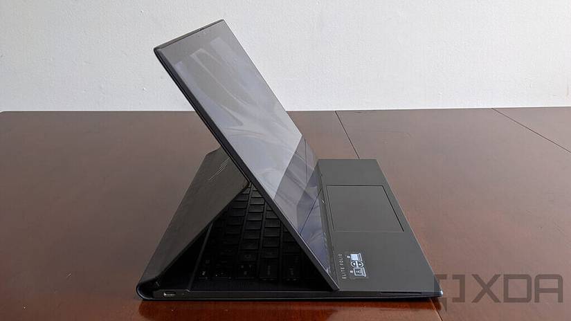 Side view of Elite Folio showing USB port