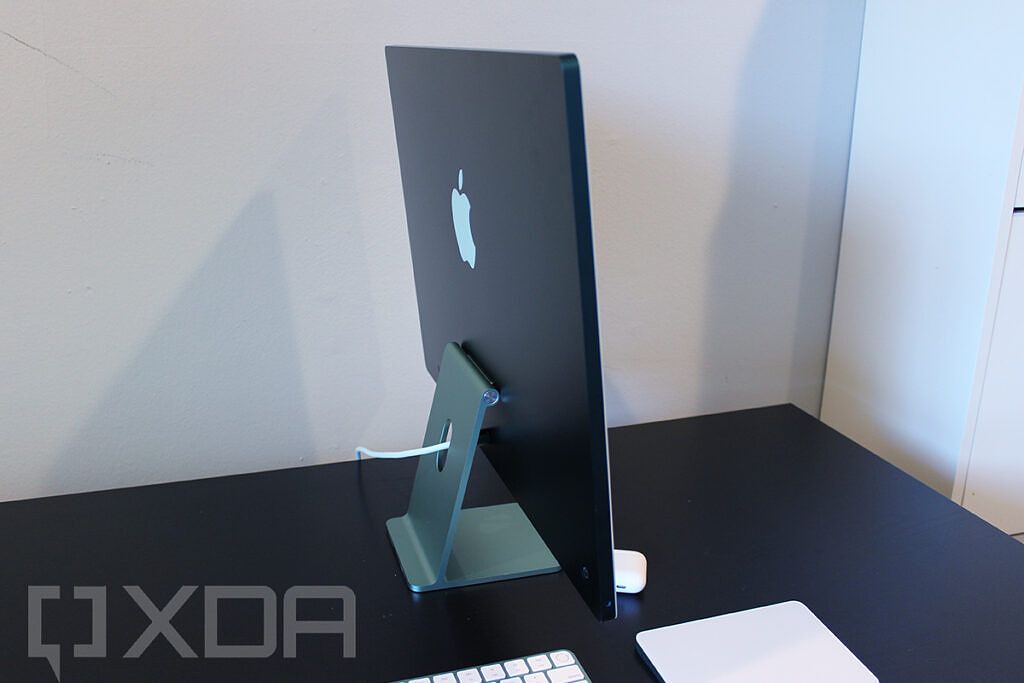 majority26専　M1 iMac 24インチ(〜6/23) Amazon.co.jp: 2021 Apple iMac (24インチPro, 8コアCPUと8コア