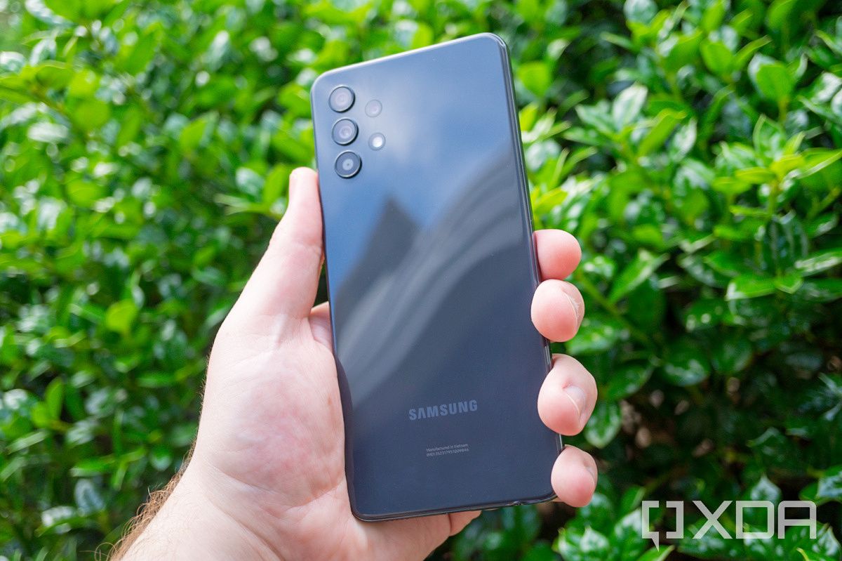 Samsung Galaxy A32 5G ダークグレー 本体 Amazon.com: Samsung Galaxy A32 5G, 64GB, Black - Unlocked (GSM